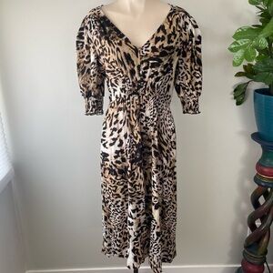 Banana Republic Cheeta Print Mini Dress Vneck Smocked Front Button Size 8 Medium